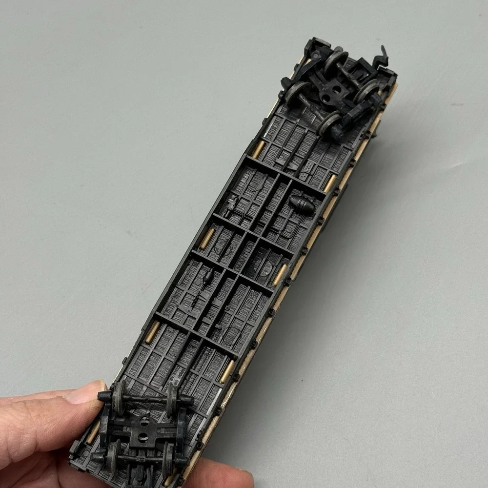 HO Scale Mantua Santa Fe Maintenance Car #932